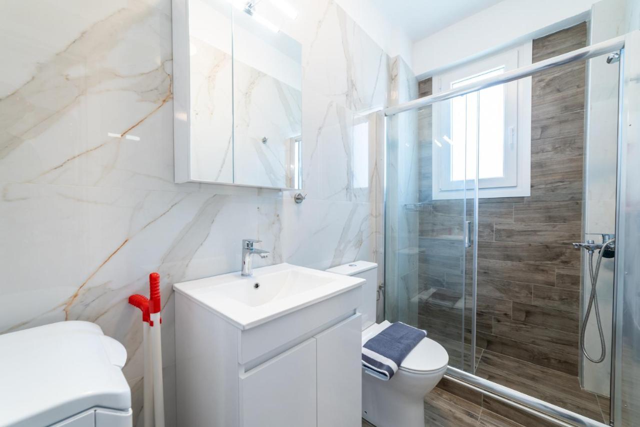 Aphrodite Residential Complex Ofrinion Luaran gambar
